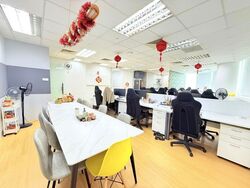 Orangetee Building (D12), Office #636775481